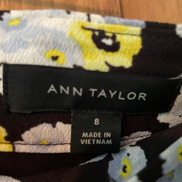 Ann Taylor Size 8 Skirt - Picture 4 of 5